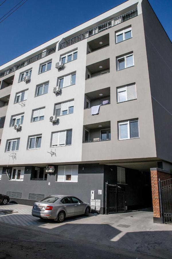 Apartman Mdb Retro Szabadka Kültér fotó