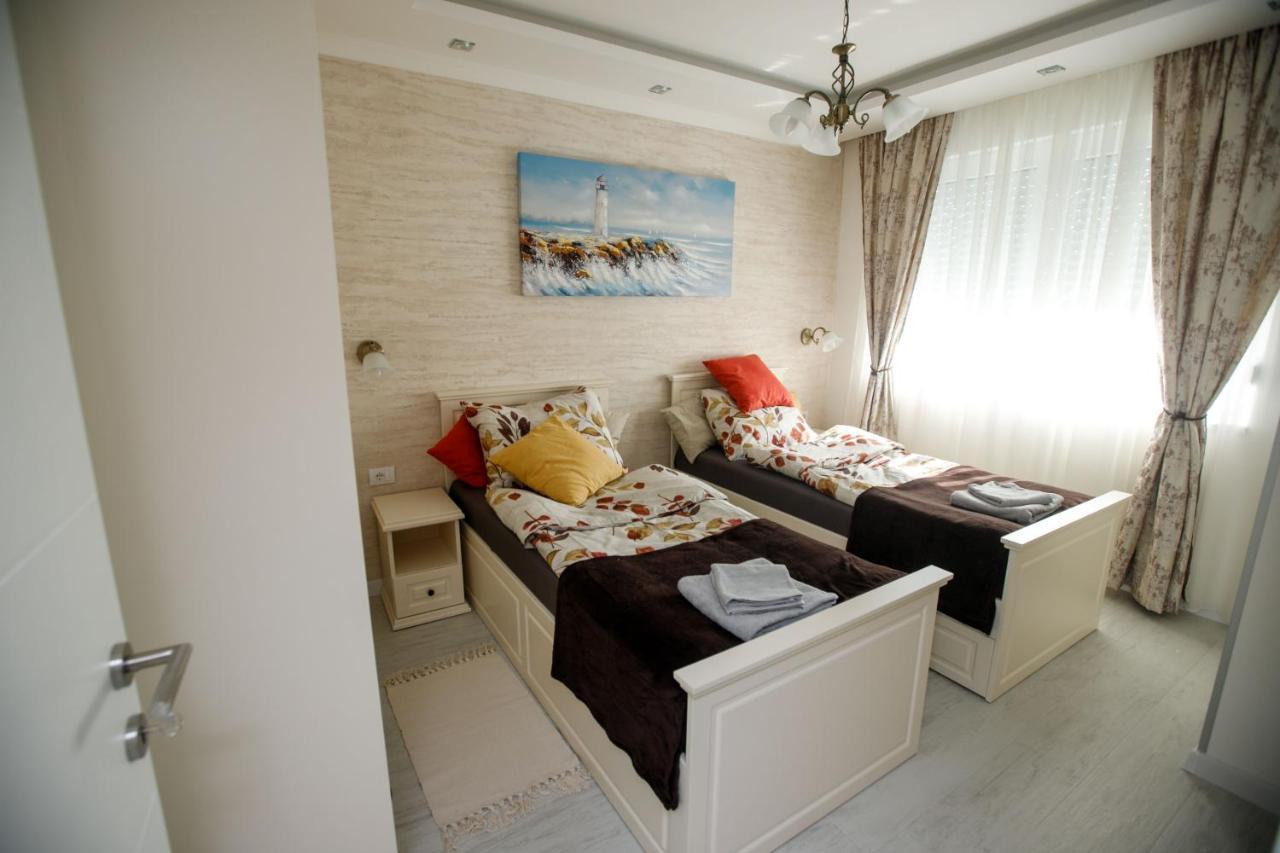 Apartman Mdb Retro Szabadka Kültér fotó
