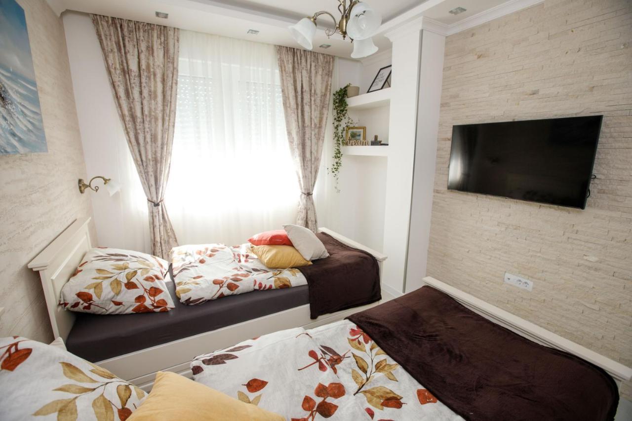 Apartman Mdb Retro Szabadka Kültér fotó