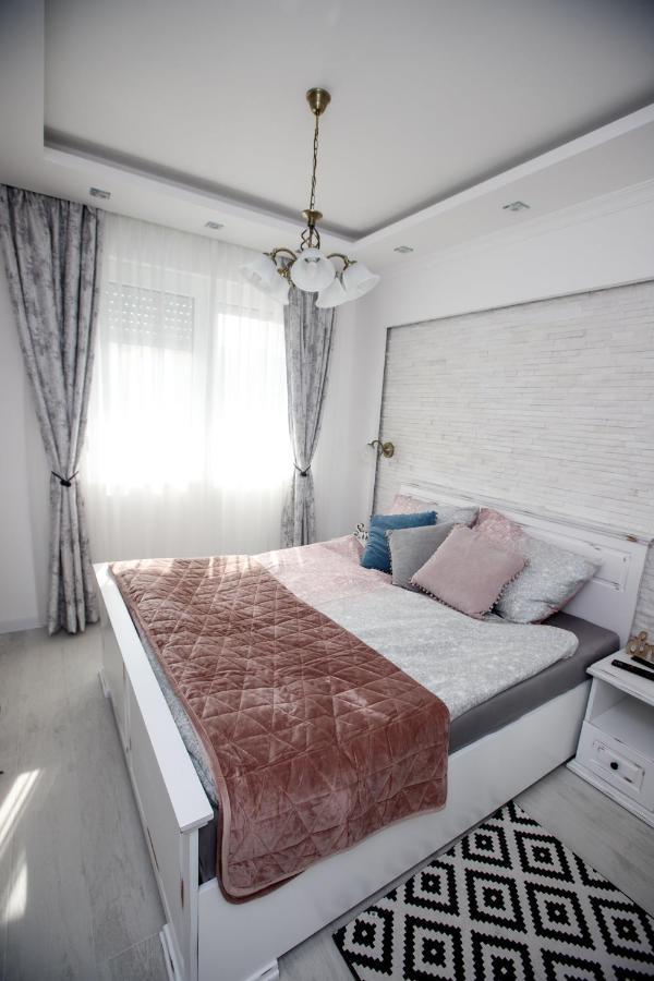 Apartman Mdb Retro Szabadka Kültér fotó